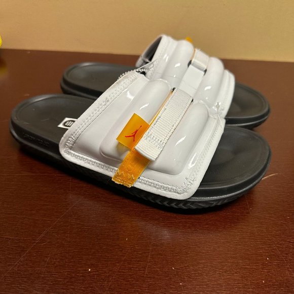 Jordan Men White Super Play DM1683-170 Comfort Slip On Slide Sandal Size US 8 - Picture 1 of 5